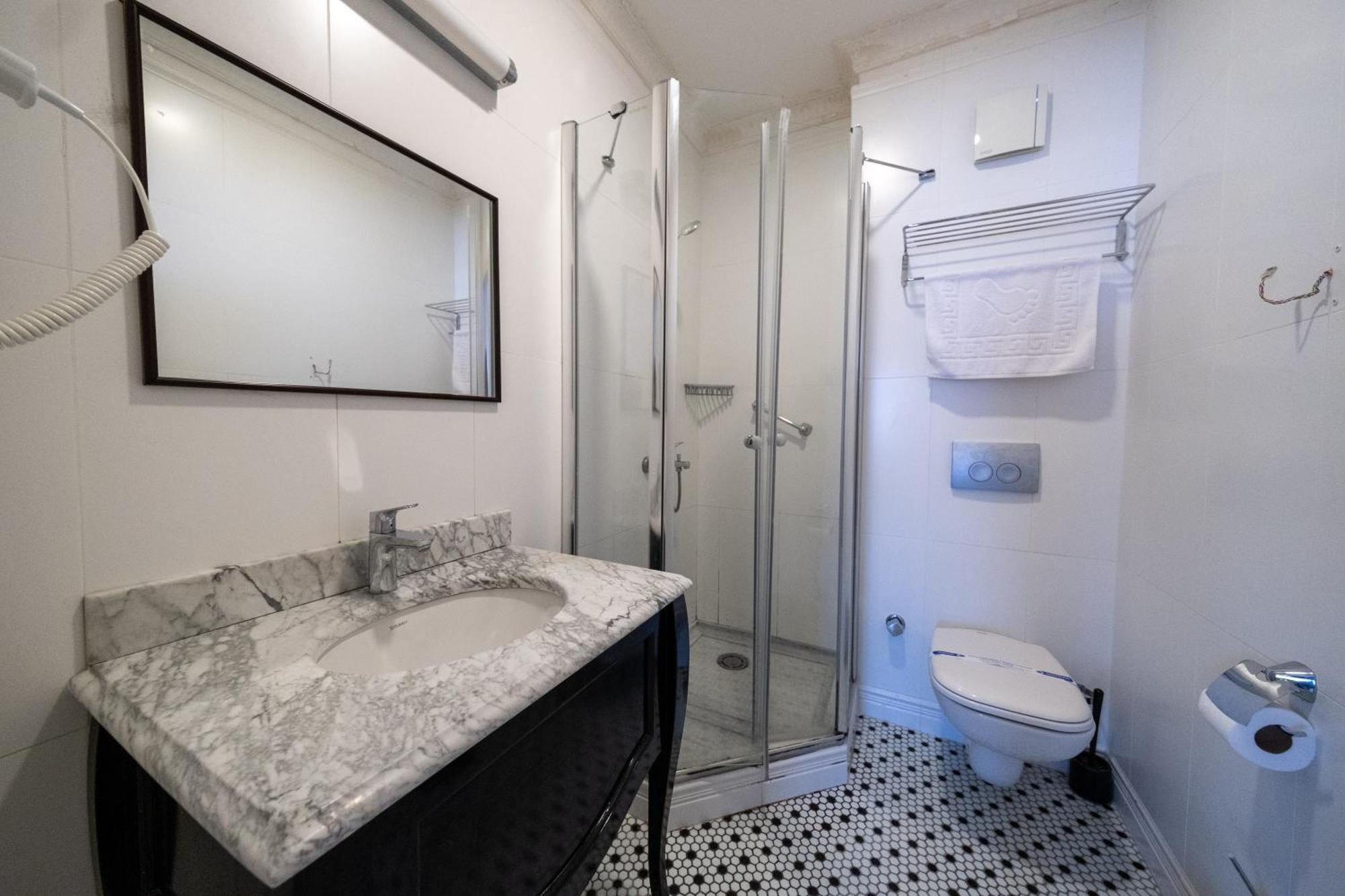 Galata Rame Hotel Istanbul Exterior photo